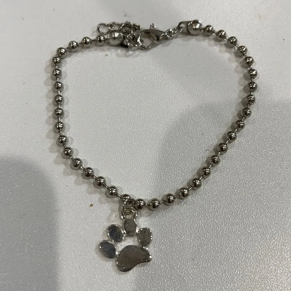 PAW PRINT Bracelet!